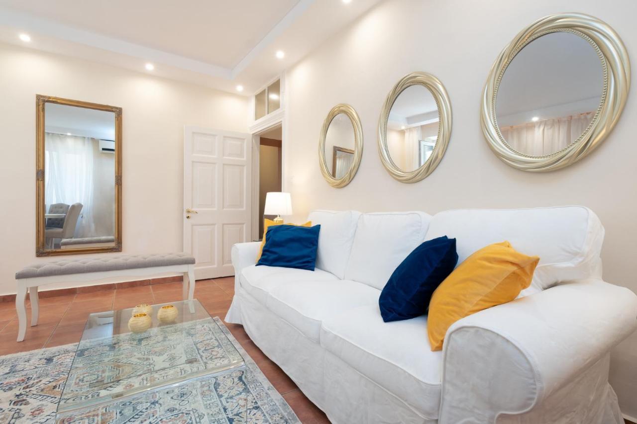 Old Town Gem - Elegant Guilford Apartment Corfu  Eksteriør billede