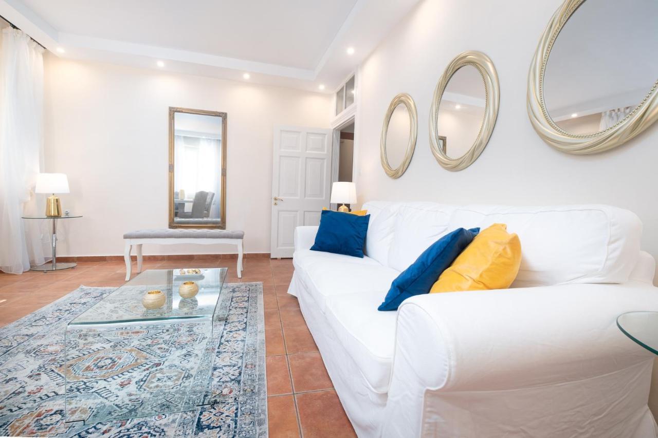 Old Town Gem - Elegant Guilford Apartment Corfu  Eksteriør billede